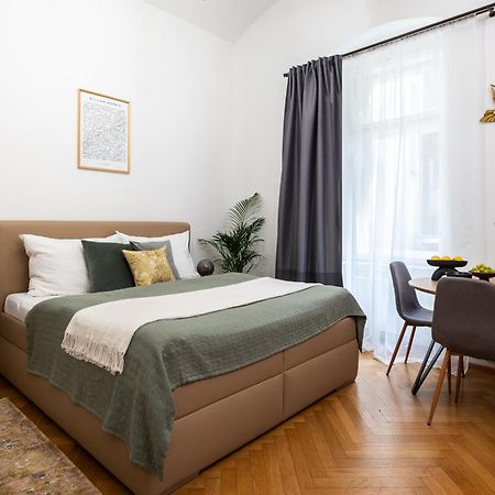 Kampa Park Apartment Praag Buitenkant foto